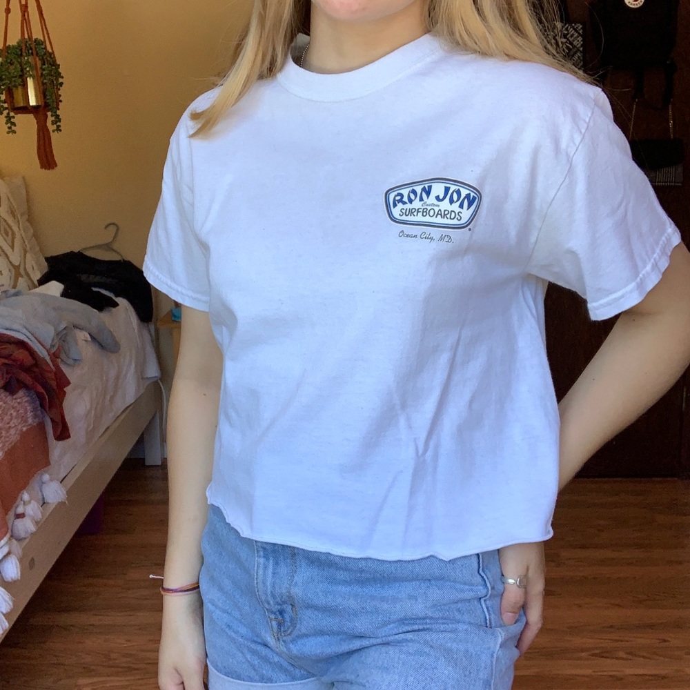 ron jon cropped tee